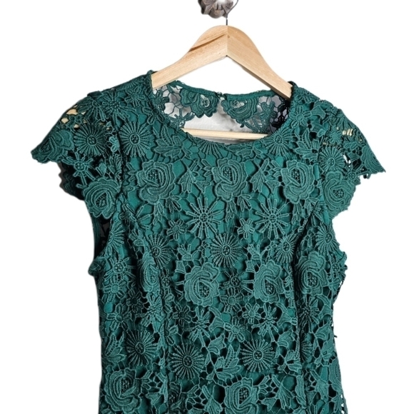 Lulu's fairycore green crochet open back lace floral dress - Picture 4 of 11